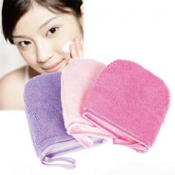 Microfiber Makeup Removal Mitt/Glove